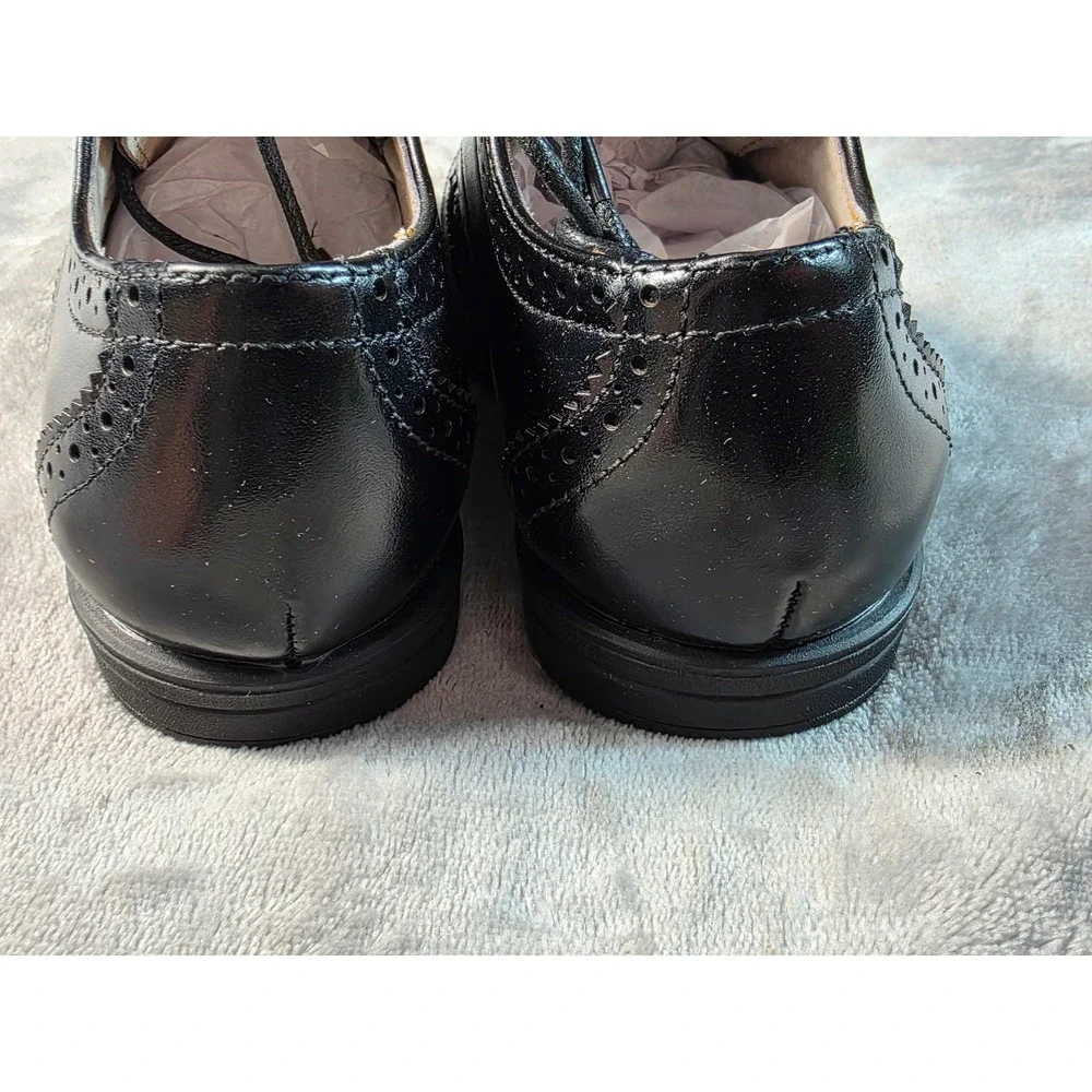 Florsheim Wingtip Reveal Jr. Wing Oxford Boys 10M Black Leather Dress Shoes NWOB